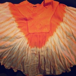 Gorgeous bohemian-style top